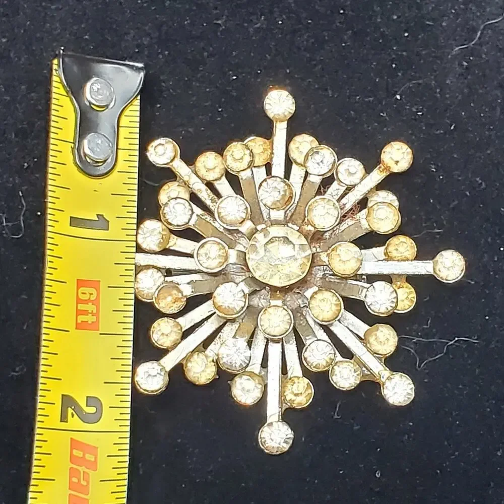 Starburst Clear Rhinestone Silver Tone Unsigned Brooch Pin 2